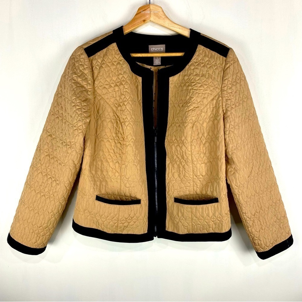 Chico's Full Zip Up Quilted Polka Dot Lined Casual Blazer Jacket Size 1 (8-10)